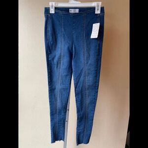 Free People Light Denim Jegging Size 26 NWT
